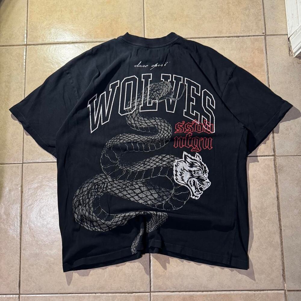Y2k wolves snake graphic Darc Sport tee Size XL in Mens